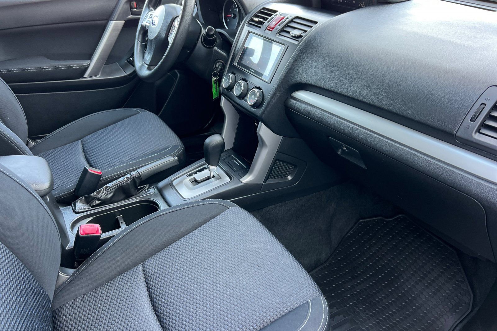 Used 2014 Subaru Forester 2.5i image 16