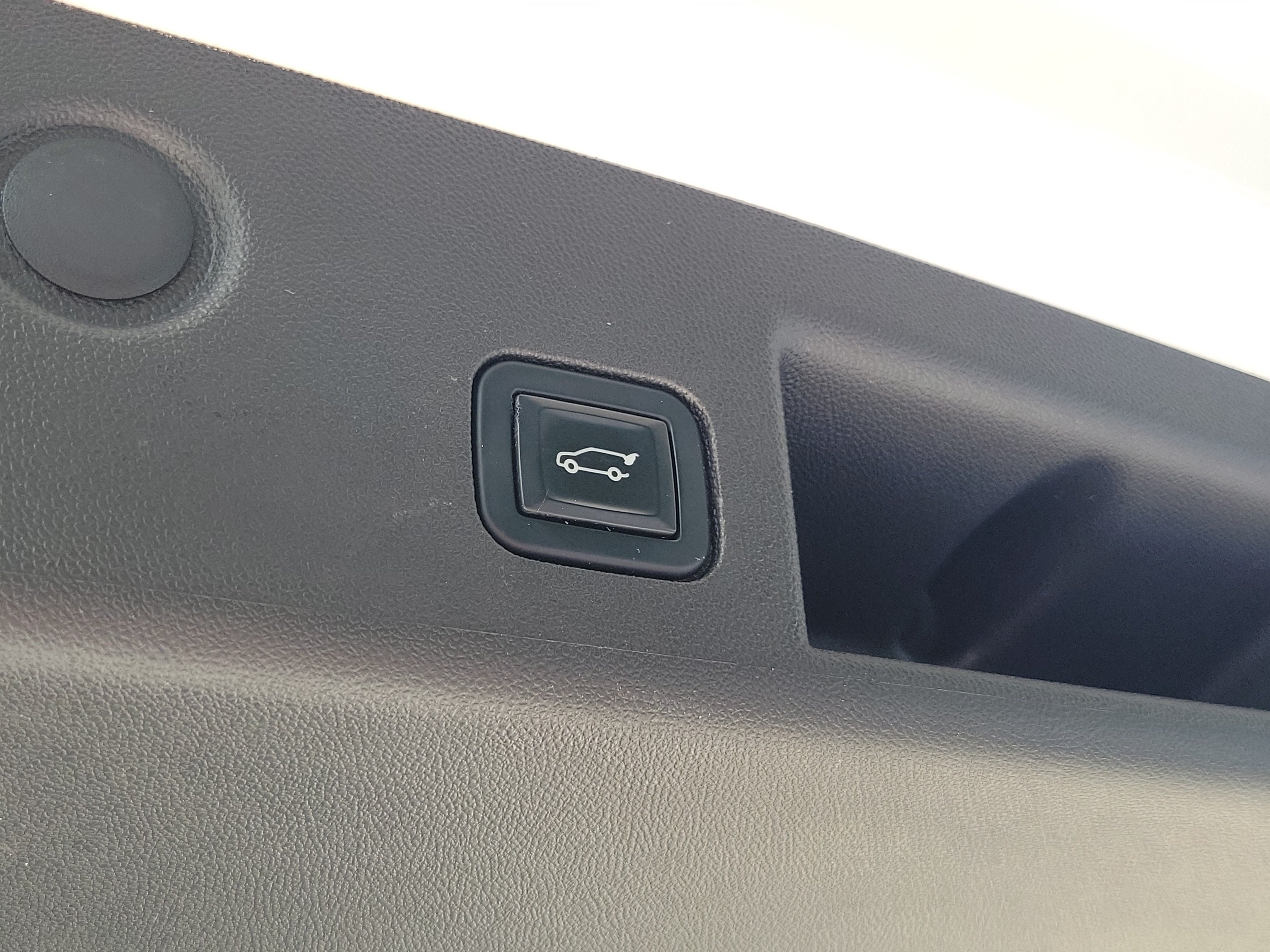 Used 2022 Chevrolet Equinox LT FWD image 9