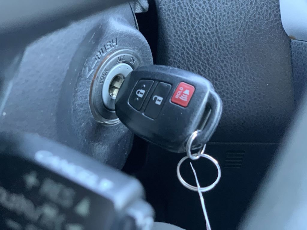 Used 2019 Toyota Highlander LE image 14