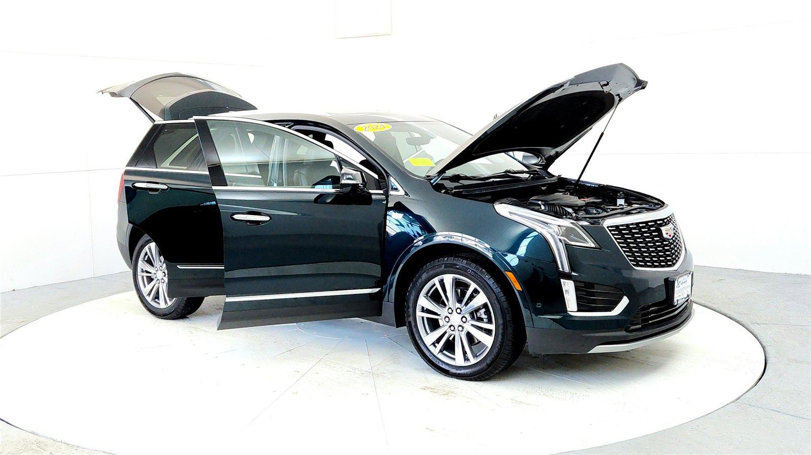 Used 2024 Cadillac XT5 Premium Luxury w/ Technology Package image 12