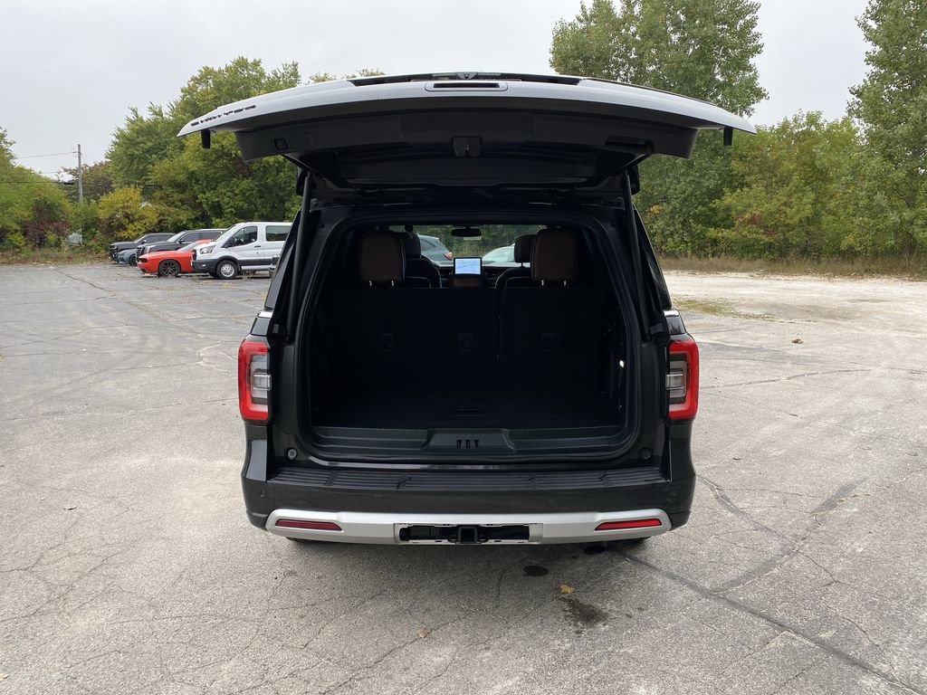 Certified 2024 Ford Expedition Limited image 18