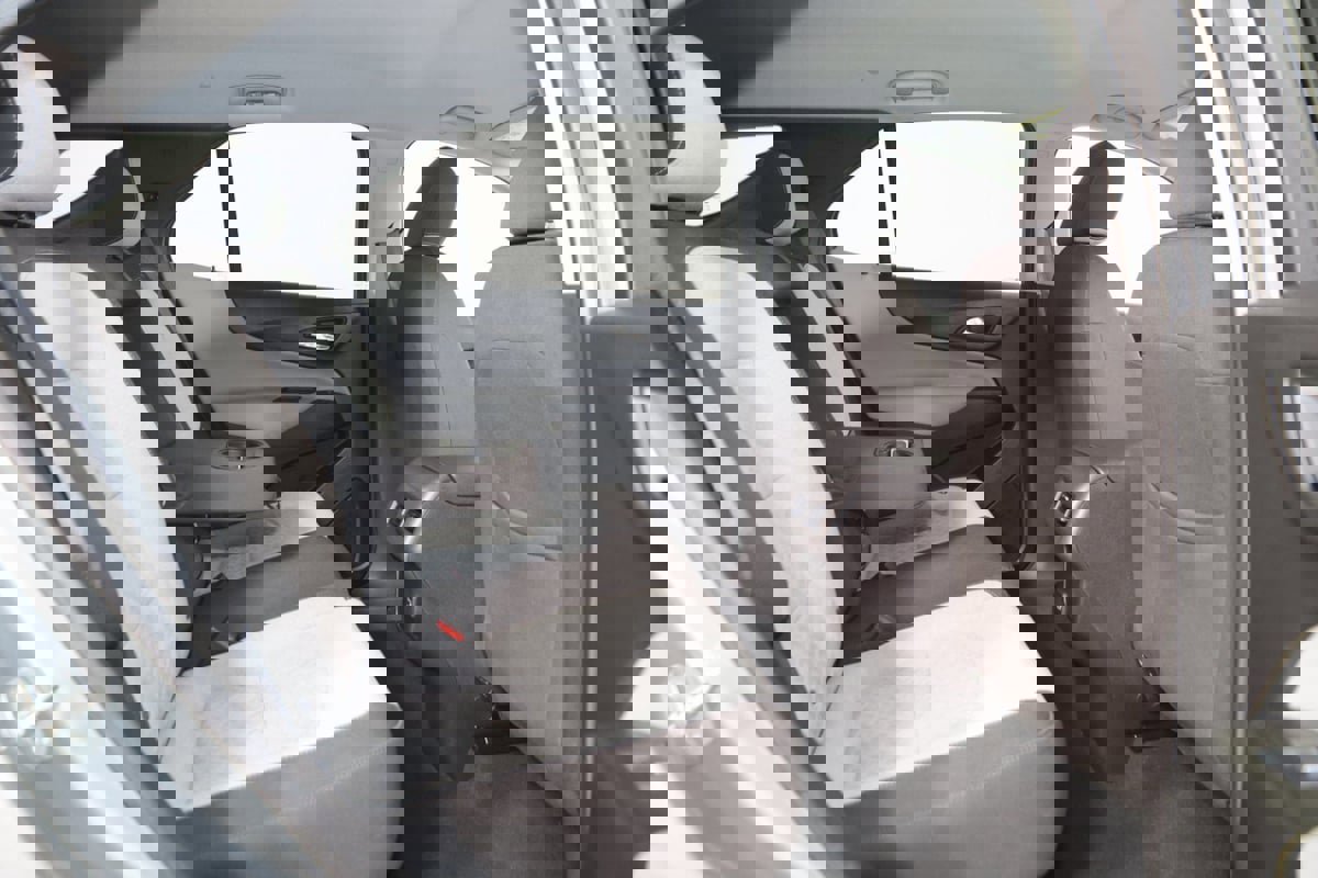 Used 2023 Chevrolet Equinox LT image 11