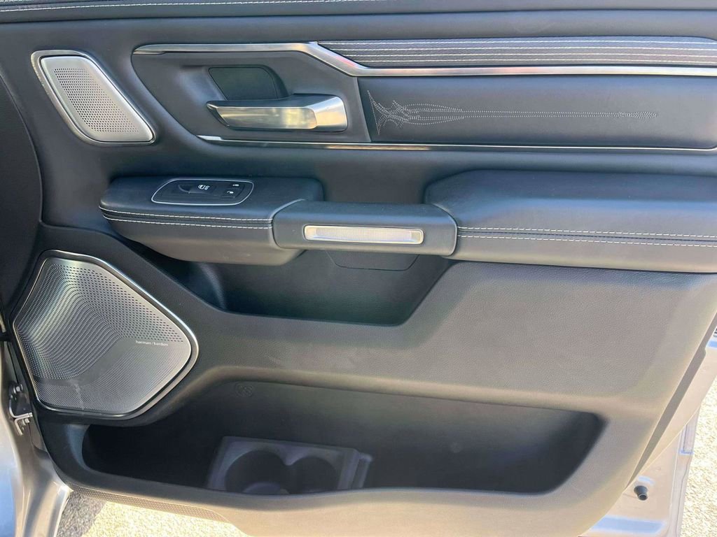 Used 2020 RAM 1500 Limited image 9