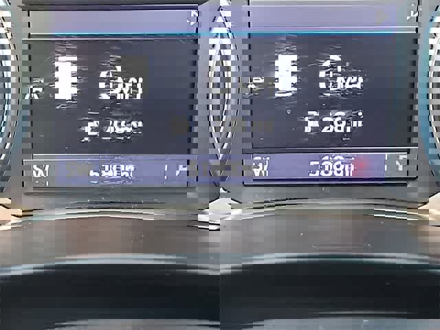 Used 2022 Chevrolet Equinox RS w/ RS Leather Package image 18