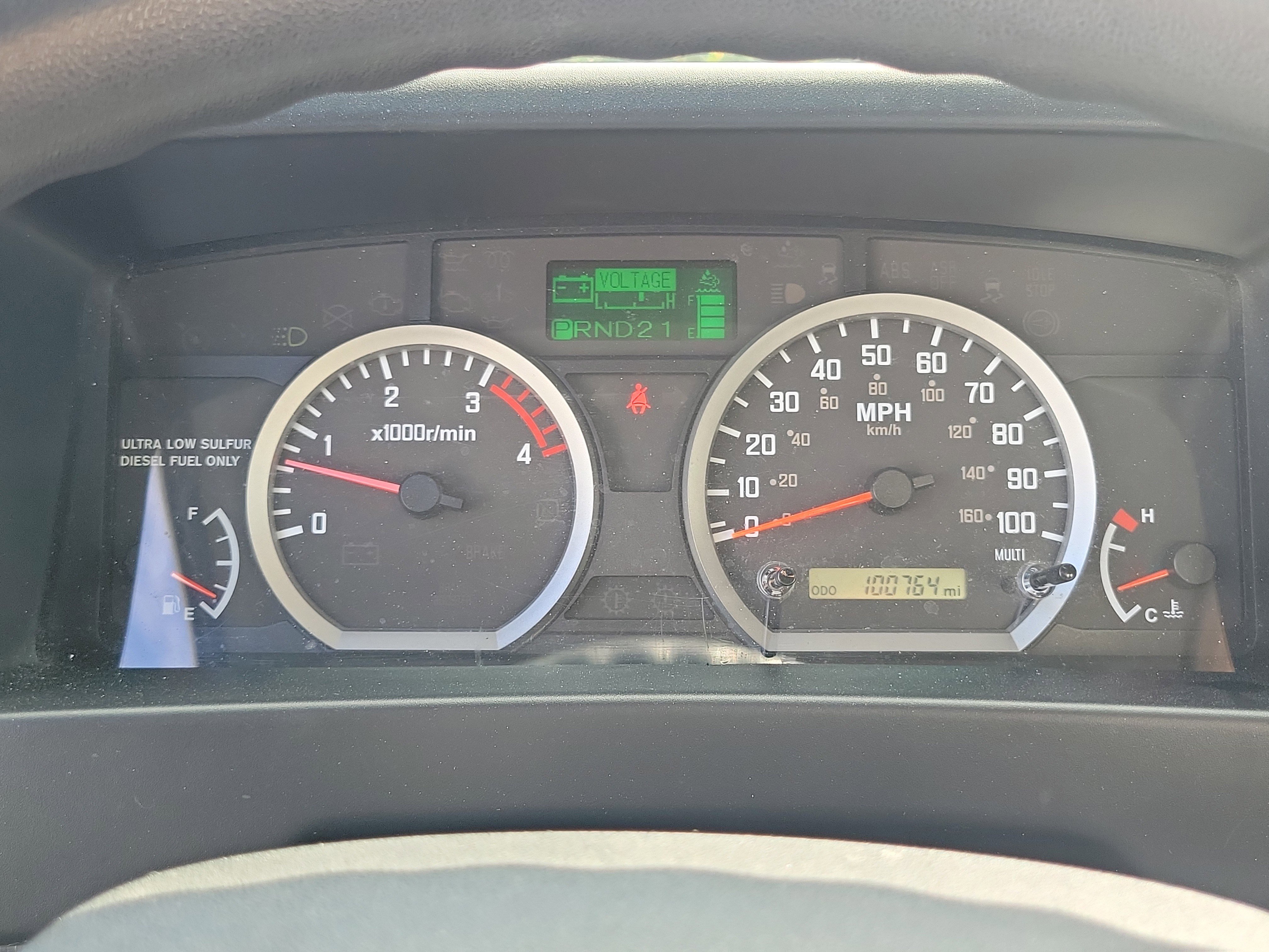 Used 2023 Isuzu NPR image 13