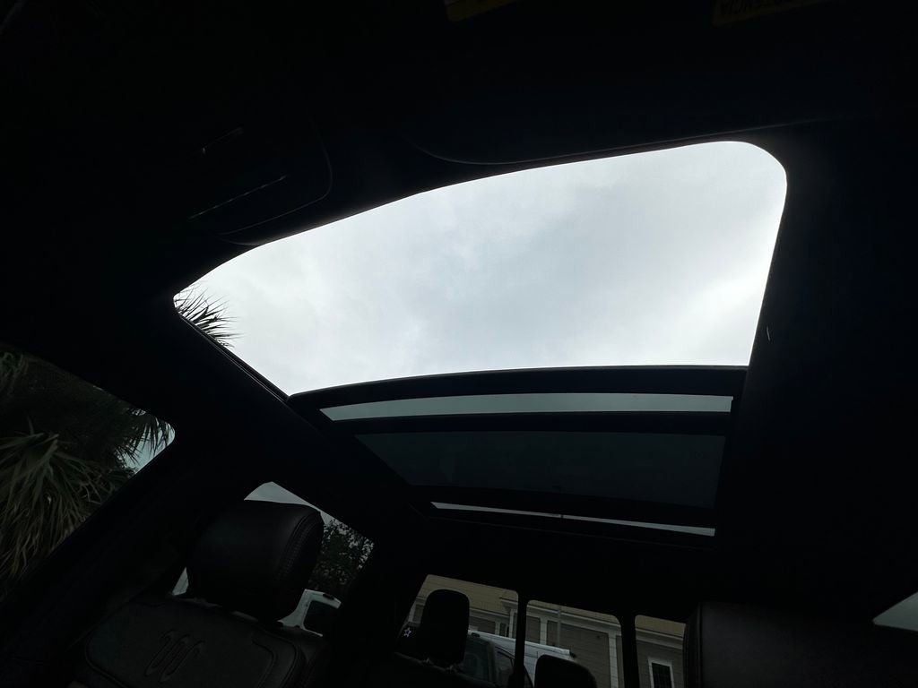 New 2025 Ford F250 King Ranch w/ Chrome Package image 93