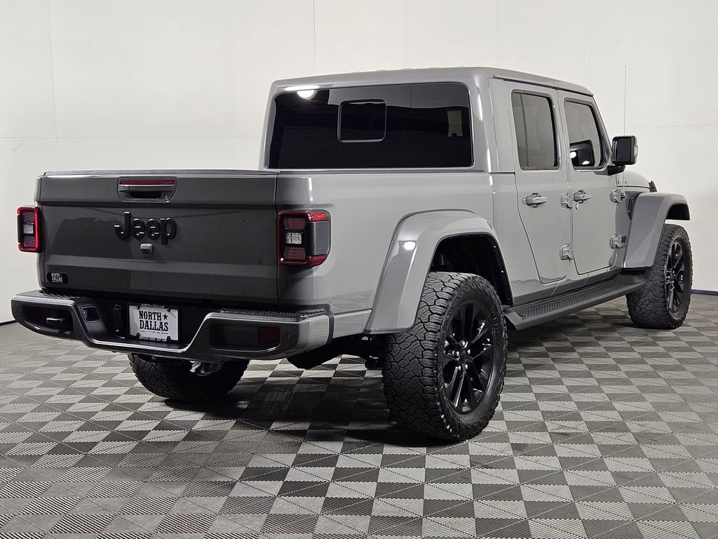 Used 2022 Jeep Gladiator Overland AWD/4WD image 5