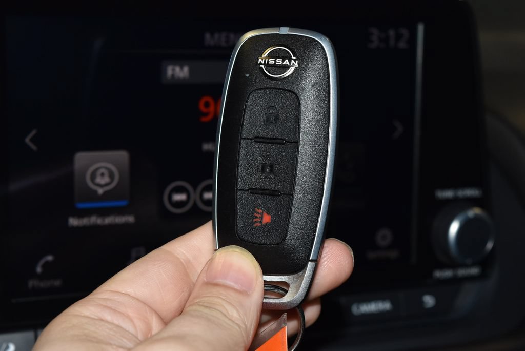 Used 2026 Nissan Rogue S AWD/4WD image 17