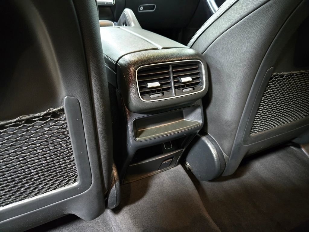 Used 2020 Mercedes-Benz GLE 350 4MATIC image 39