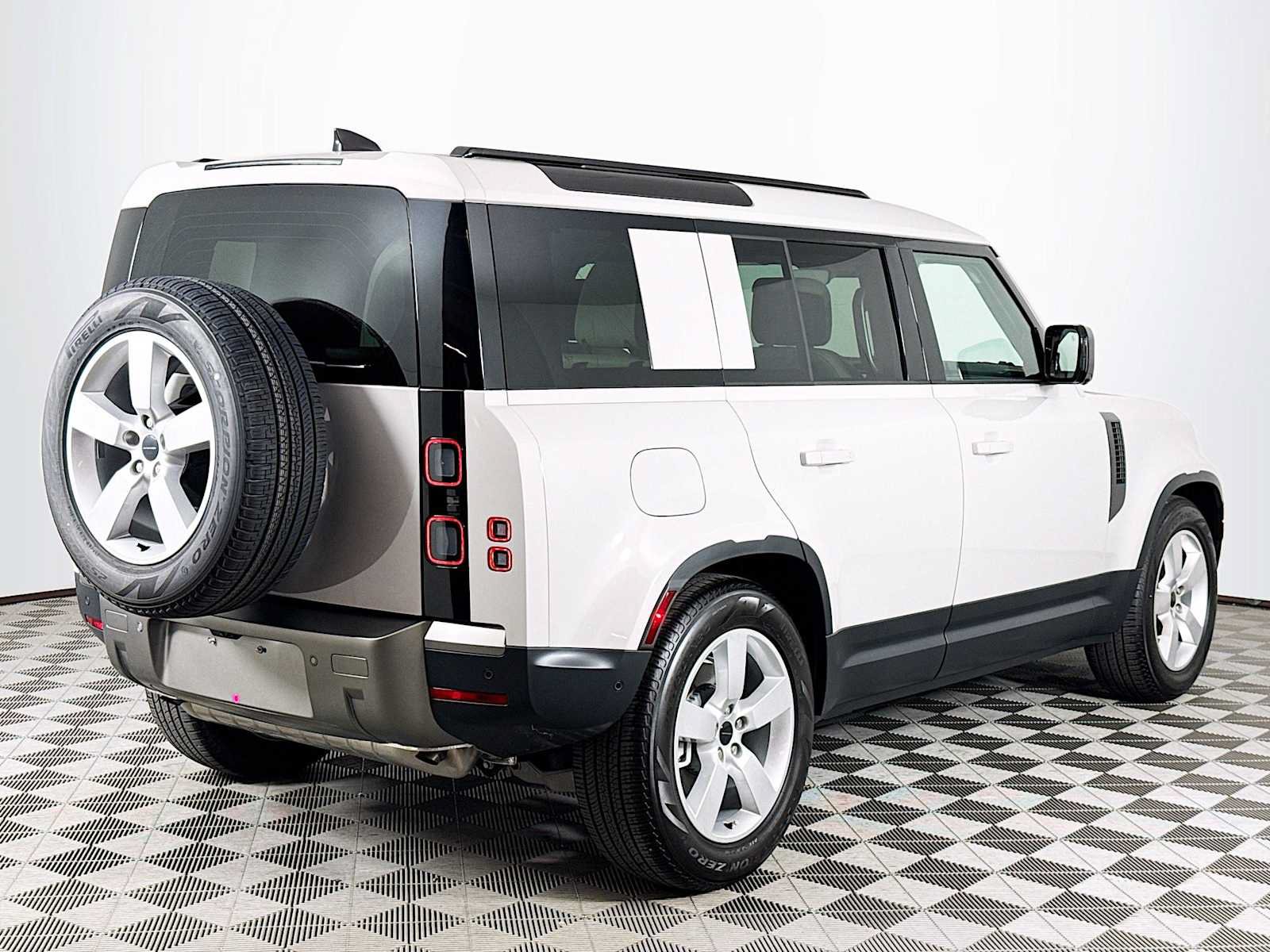 Used 2026 Land Rover Defender 110 S AWD/4WD image 5