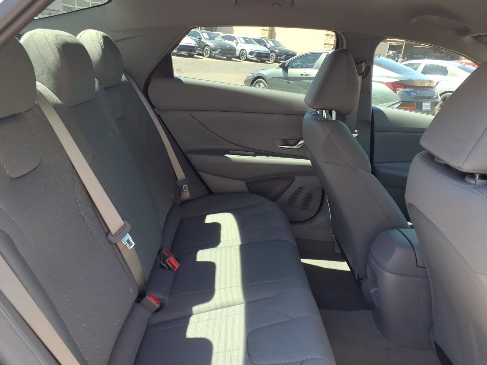 New 2026 Hyundai Elantra SE image 9