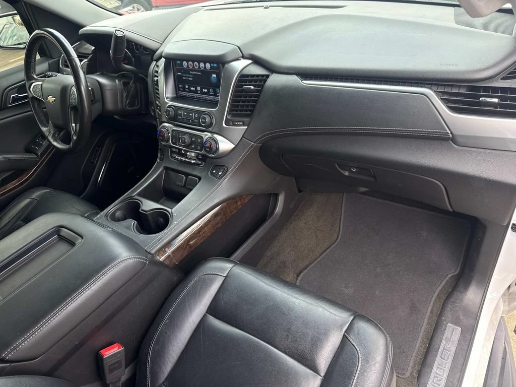Used 2018 Chevrolet Suburban LT AWD/4WD image 19