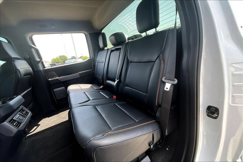 New 2026 Ford F250 Lariat w/ FX4 Off-Road Package AWD/4WD image 10