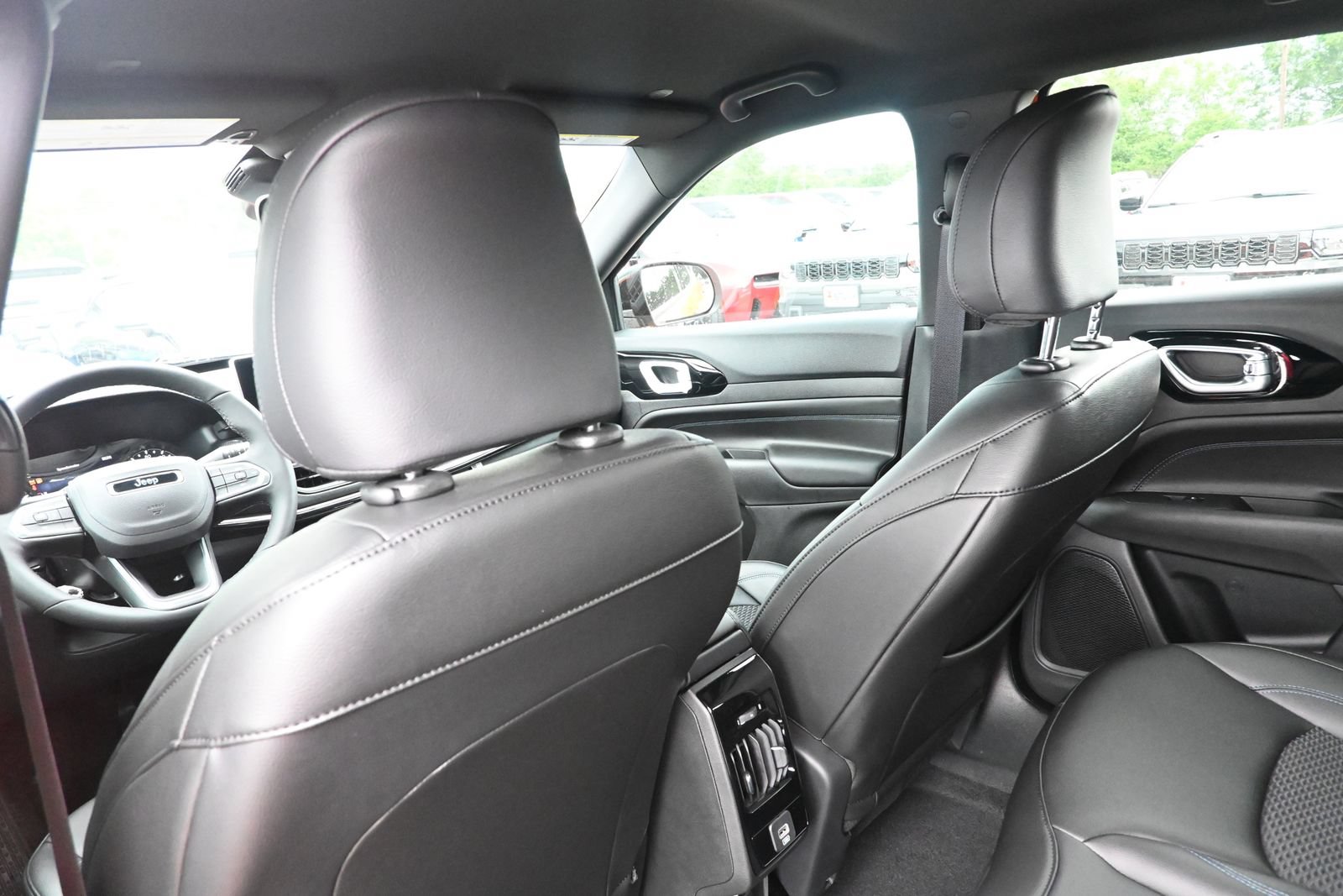 New 2026 Jeep Compass Latitude AWD/4WD image 21