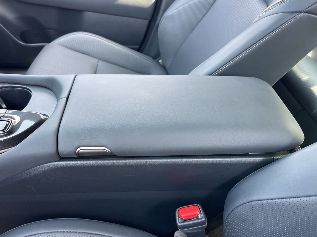 Used 2025 Toyota Crown Platinum image 13