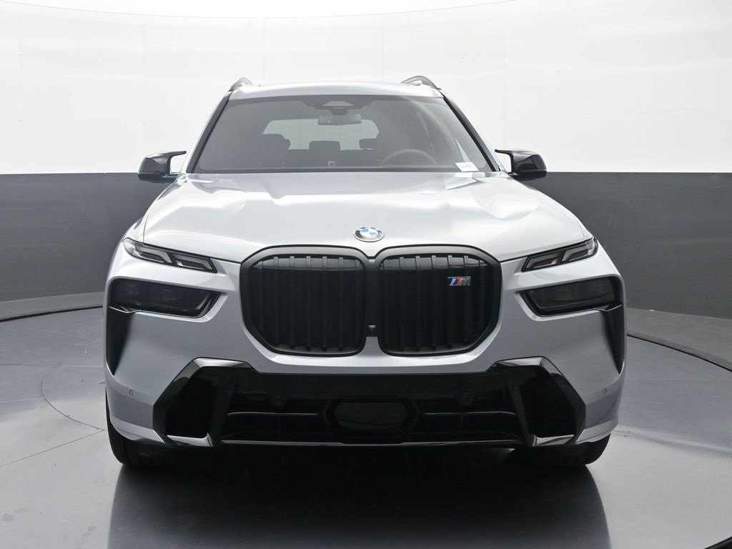 New 2026 BMW X7 M60i w/ Executive Package image 2