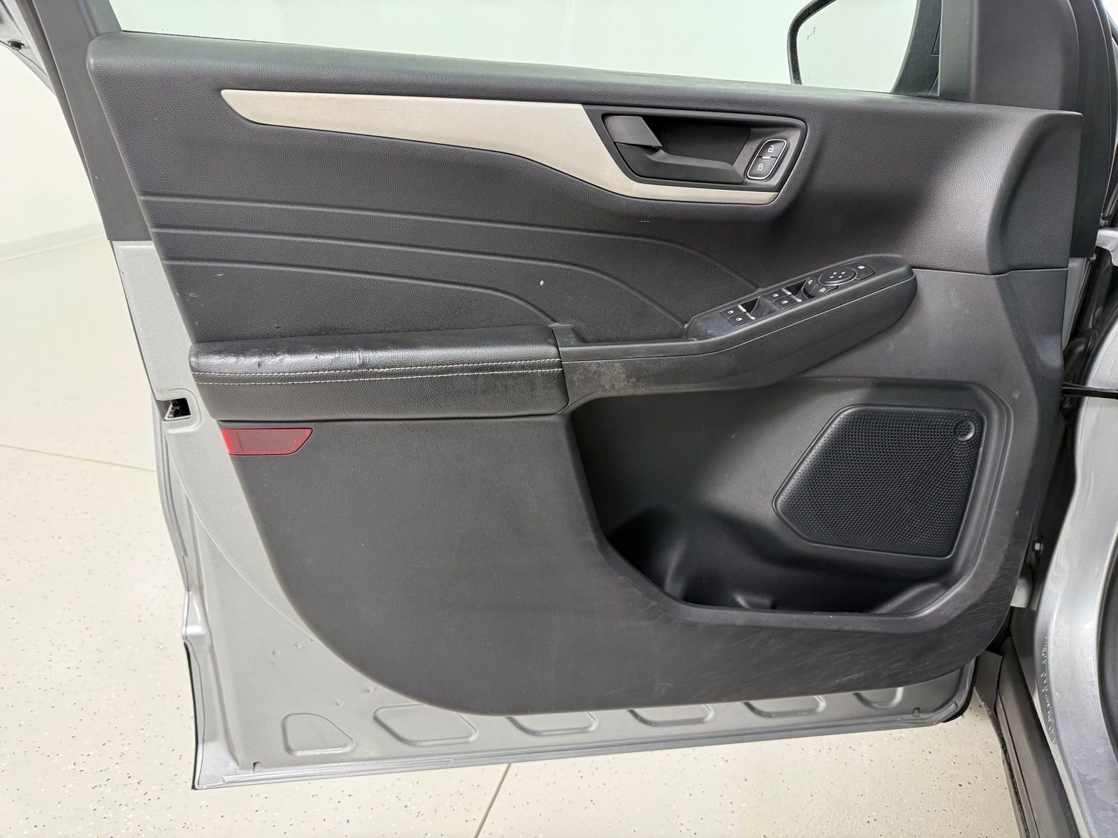 Used 2021 Ford Escape S image 10