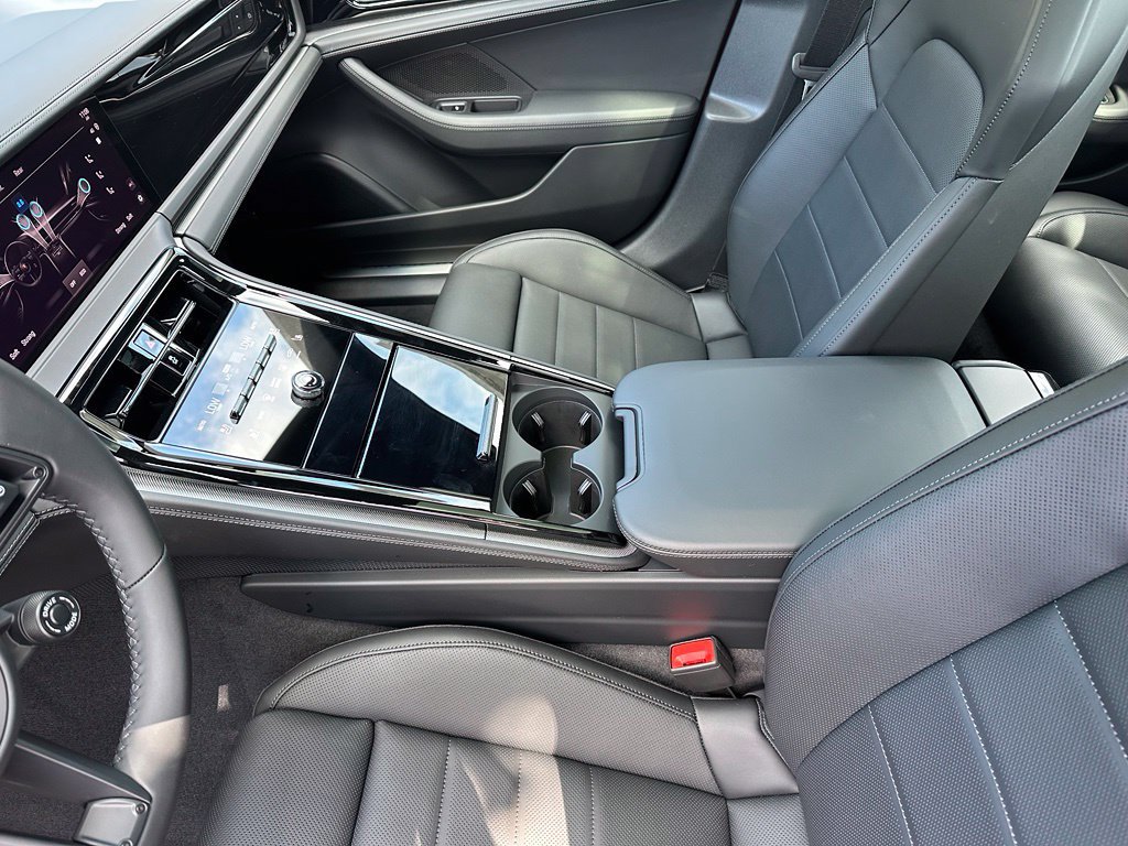New 2026 Porsche Panamera RWD image 17