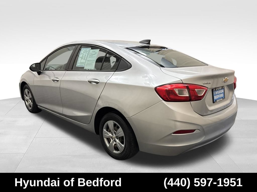 Used 2018 Chevrolet Cruze LS FWD image 8