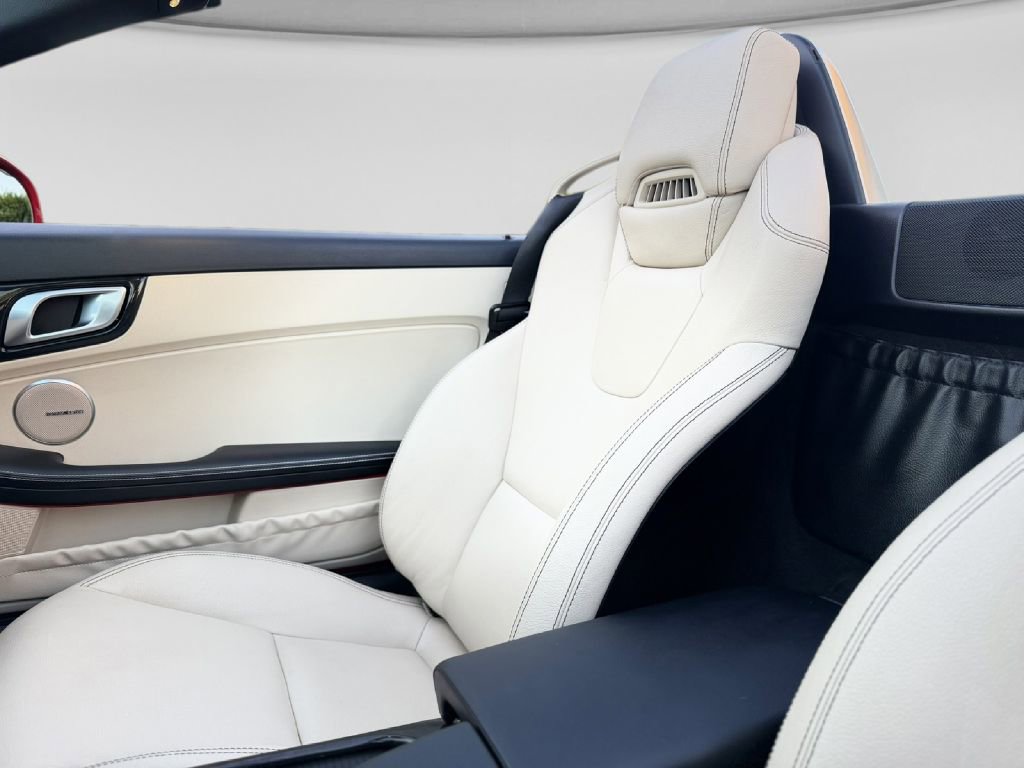 Used 2015 Mercedes-Benz SLK 350 image 31