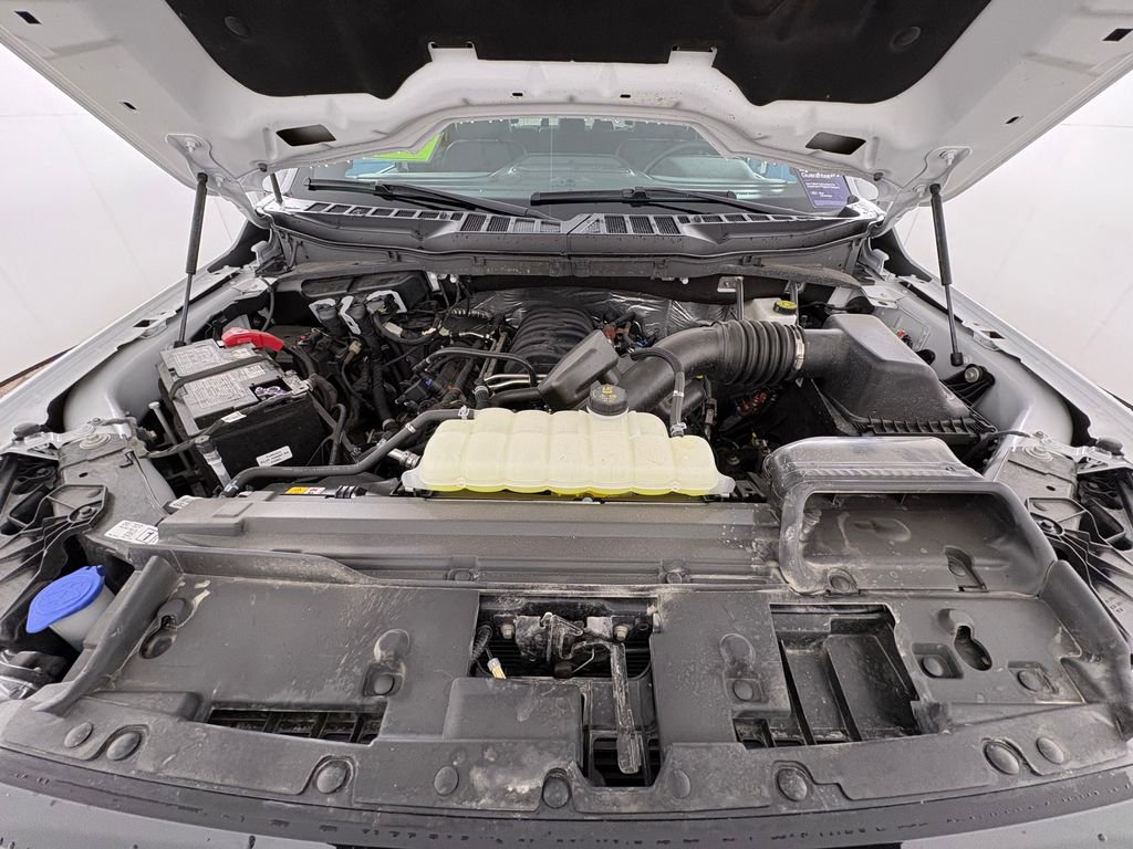 Certified 2025 Ford F150 Lariat w/ Equipment Group 501A Mid image 33