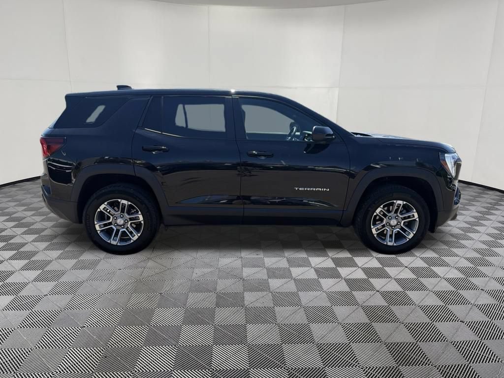Used 2025 GMC Terrain Elevation AWD/4WD image 10