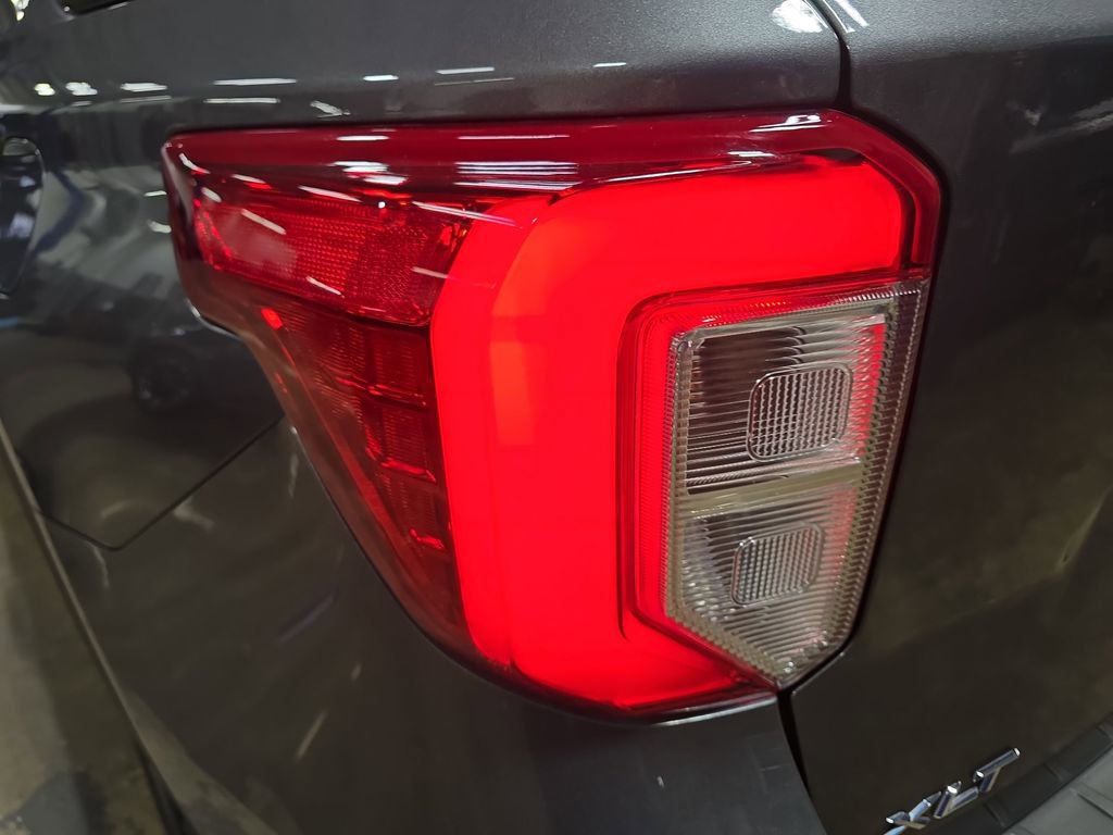 Used 2023 Ford Explorer XLT w/ Equipment Group 202A image 37