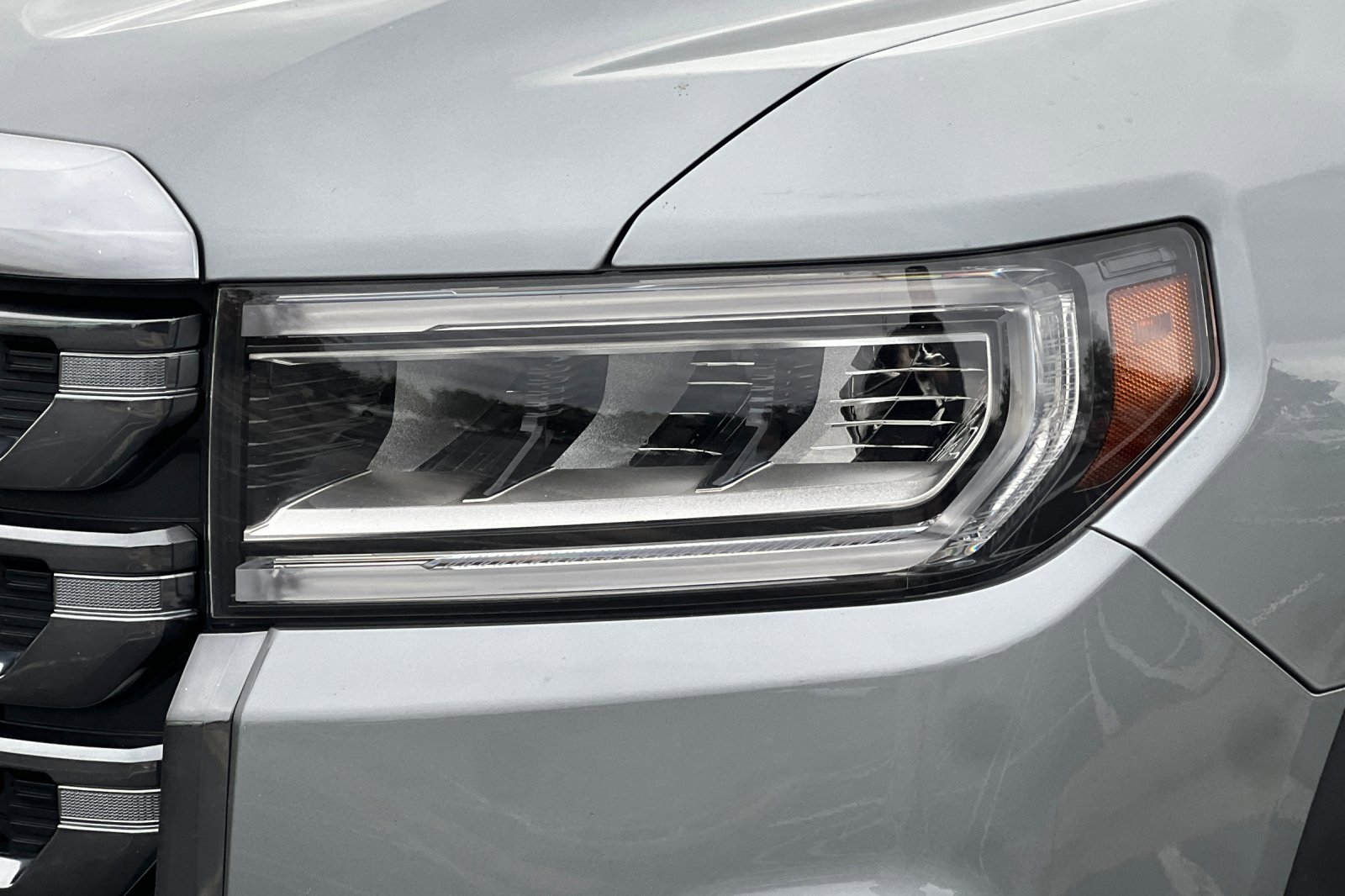 Used 2023 GMC Acadia AT4 w/ Technology Package image 54