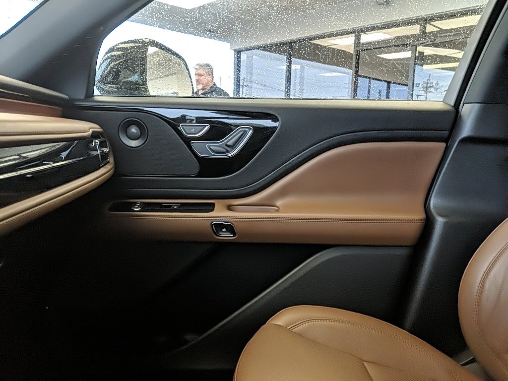 Used 2022 Lincoln Aviator Grand Touring image 20