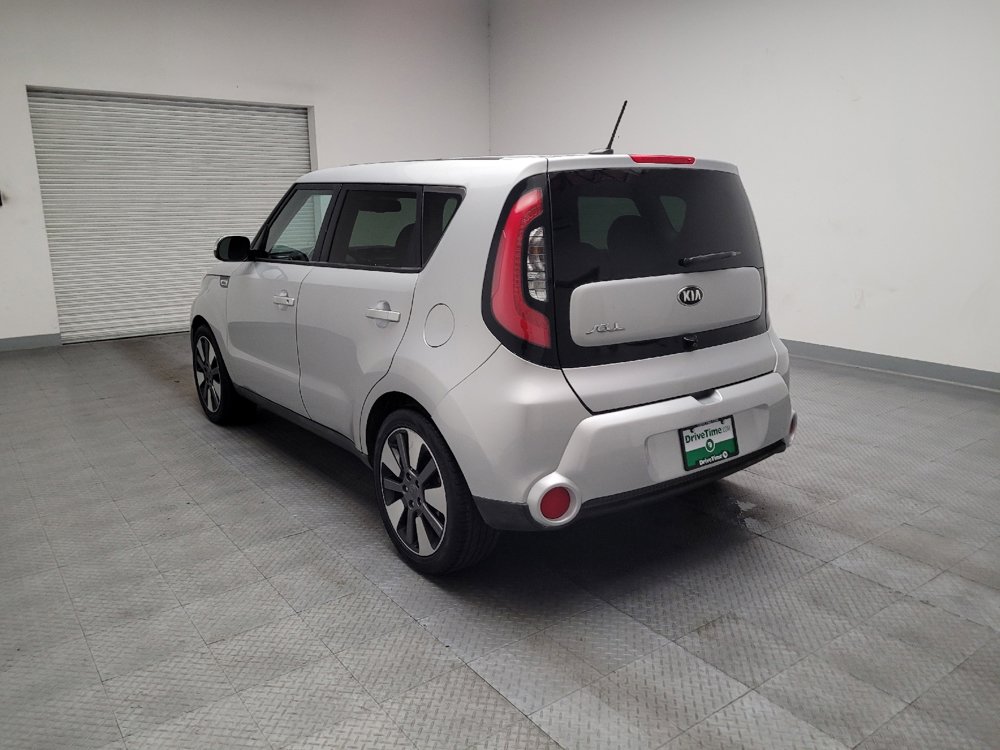 Used 2015 Kia Soul ! FWD image 5