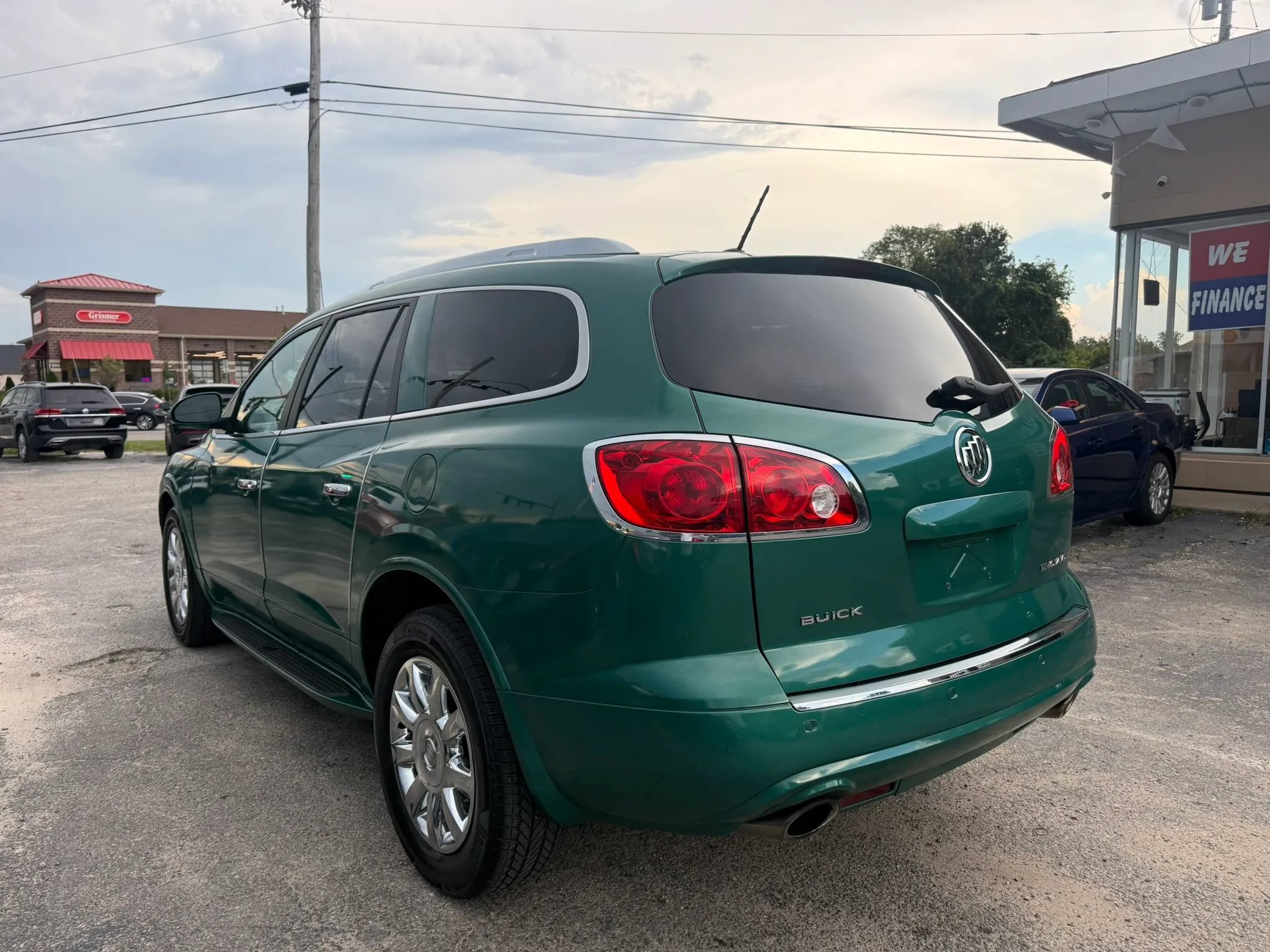 Used 2012 Buick Enclave Leather FWD image 8