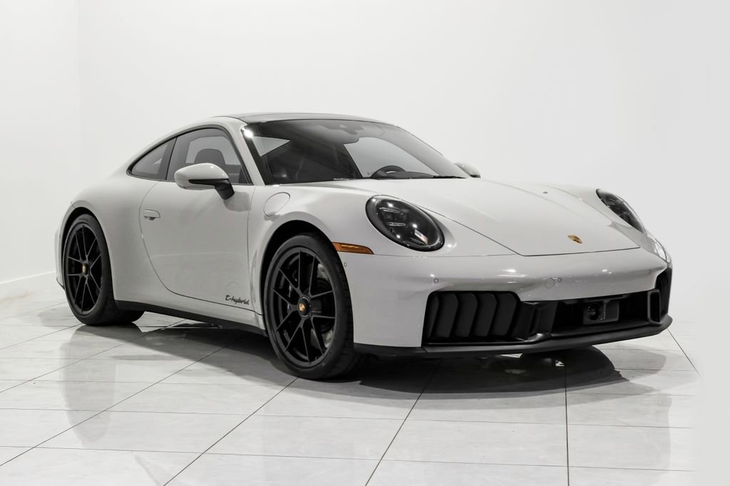Used 2025 Porsche 911 Carrera 4 GTS AWD/4WD image 3