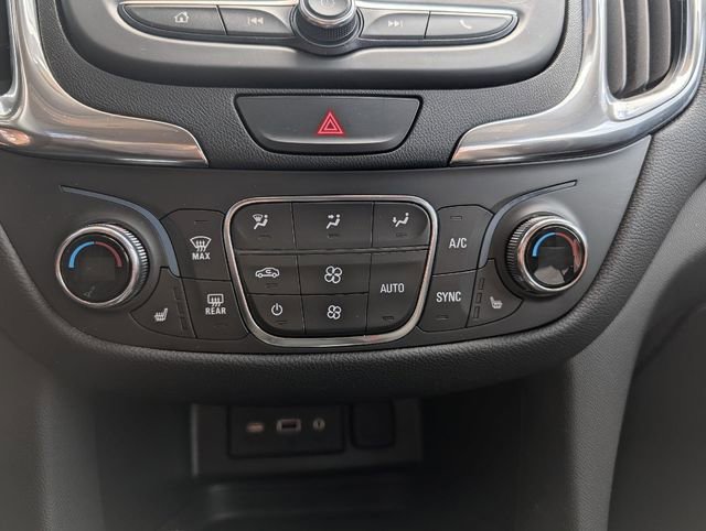 Used 2021 Chevrolet Equinox LT image 18