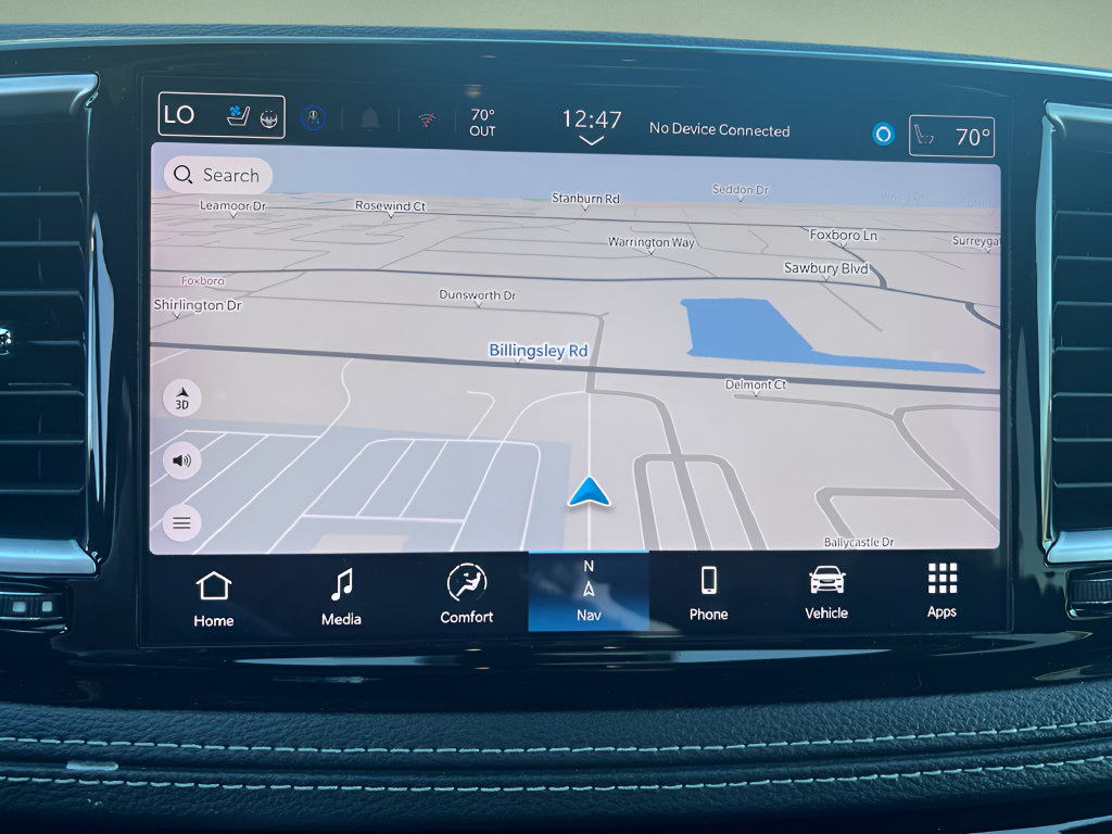 Used 2025 Chrysler Pacifica Limited FWD image 29