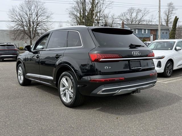 Used 2023 Audi Q7 2.0T Premium w/ Towing Package image 3