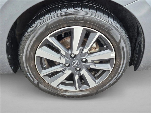 Used 2025 Nissan Versa SV FWD image 22