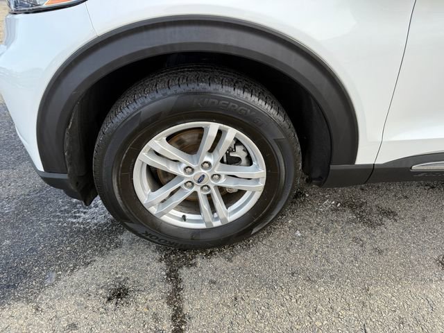 Used 2022 Ford Explorer XLT w/ Equipment Group 202A image 24