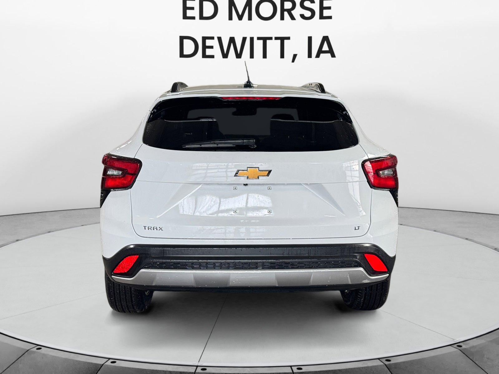 Used 2025 Chevrolet Trax LT w/ LT Convenience Package image 4