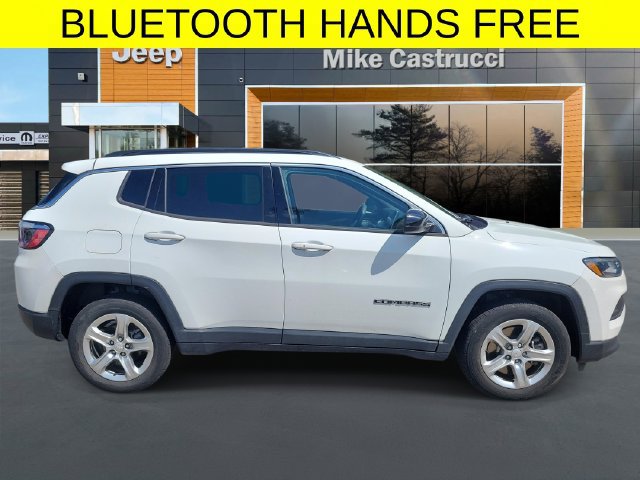 Used 2023 Jeep Compass Latitude AWD/4WD image 3