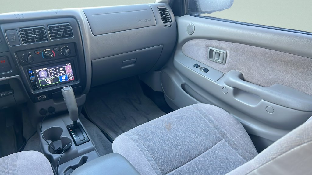 Used 2003 Toyota Tacoma PreRunner RWD image 12