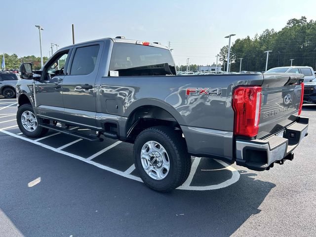 New 2026 Ford F250 XLT w/ FX4 Off-Road Package AWD/4WD image 6
