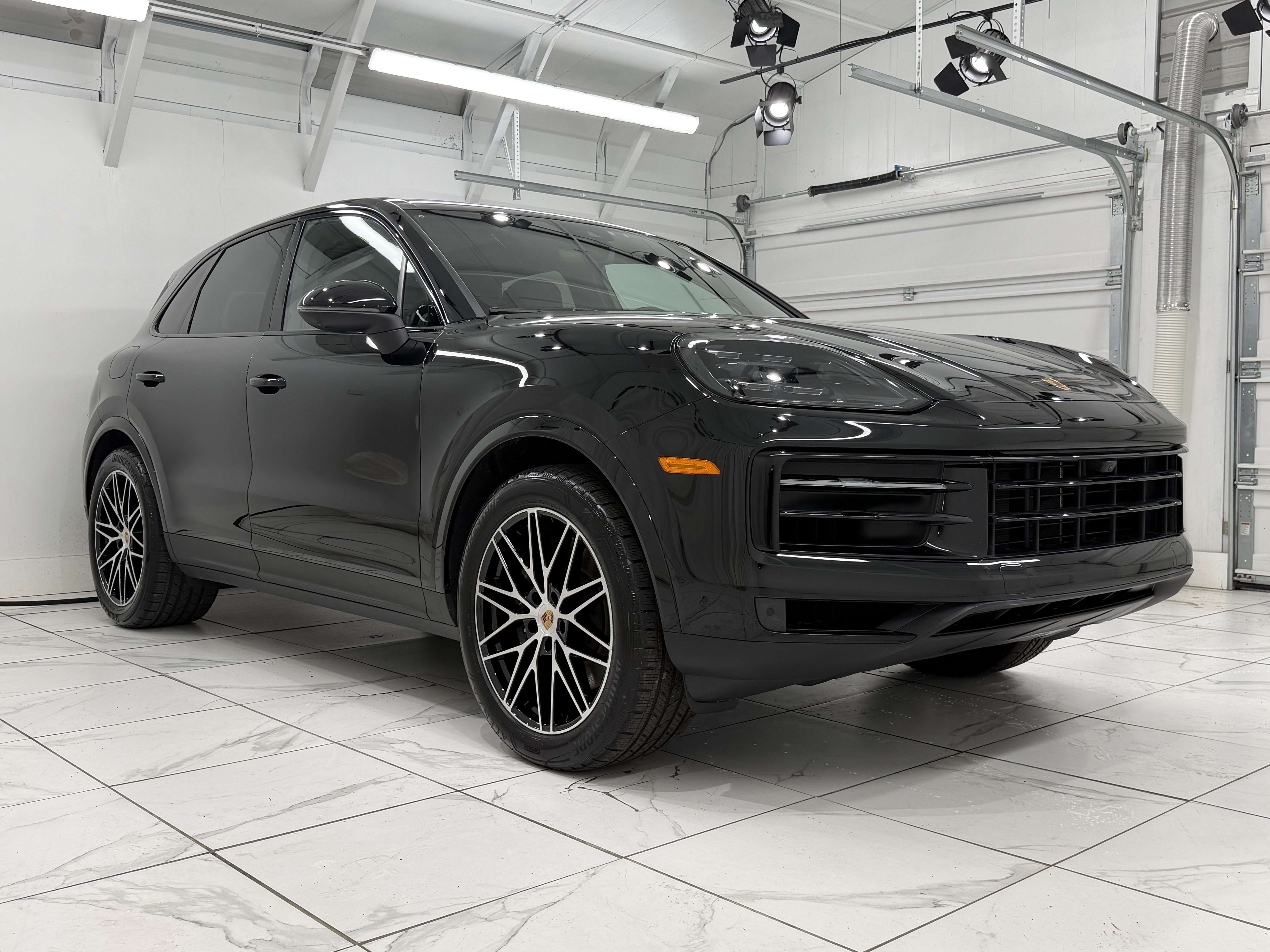 Certified 2026 Porsche Cayenne AWD/4WD image 10