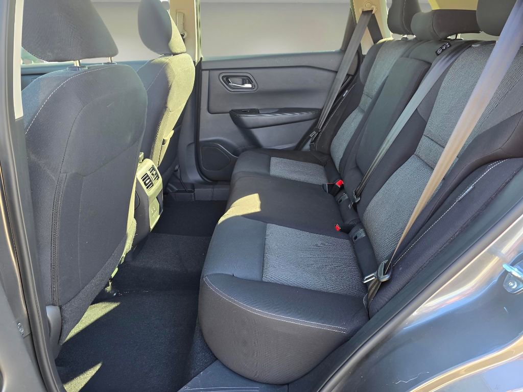 Used 2024 Nissan Rogue SV image 14