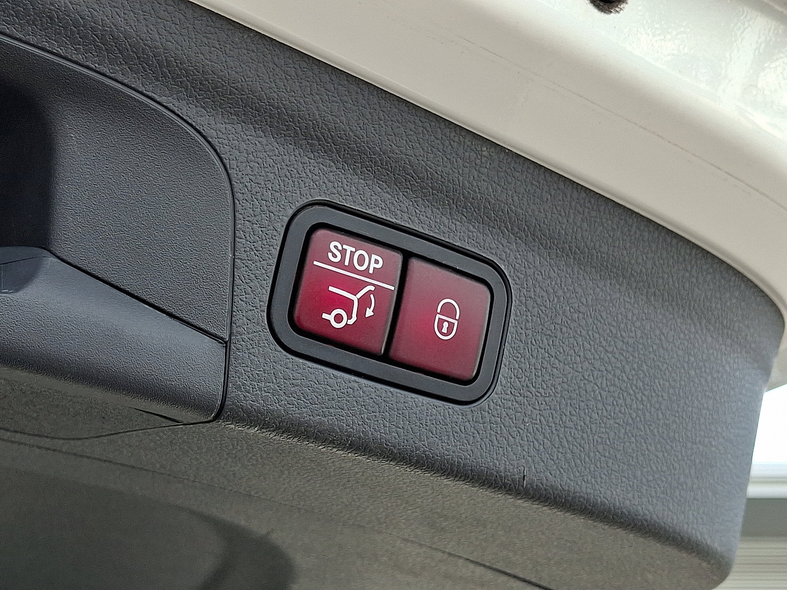 Used 2020 Mercedes-Benz GLE 350 4MATIC image 30