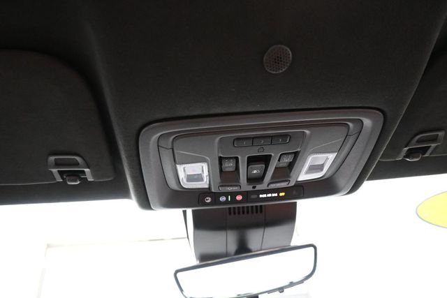 Used 2023 GMC Sierra 1500 Denali Ultimate AWD/4WD image 12