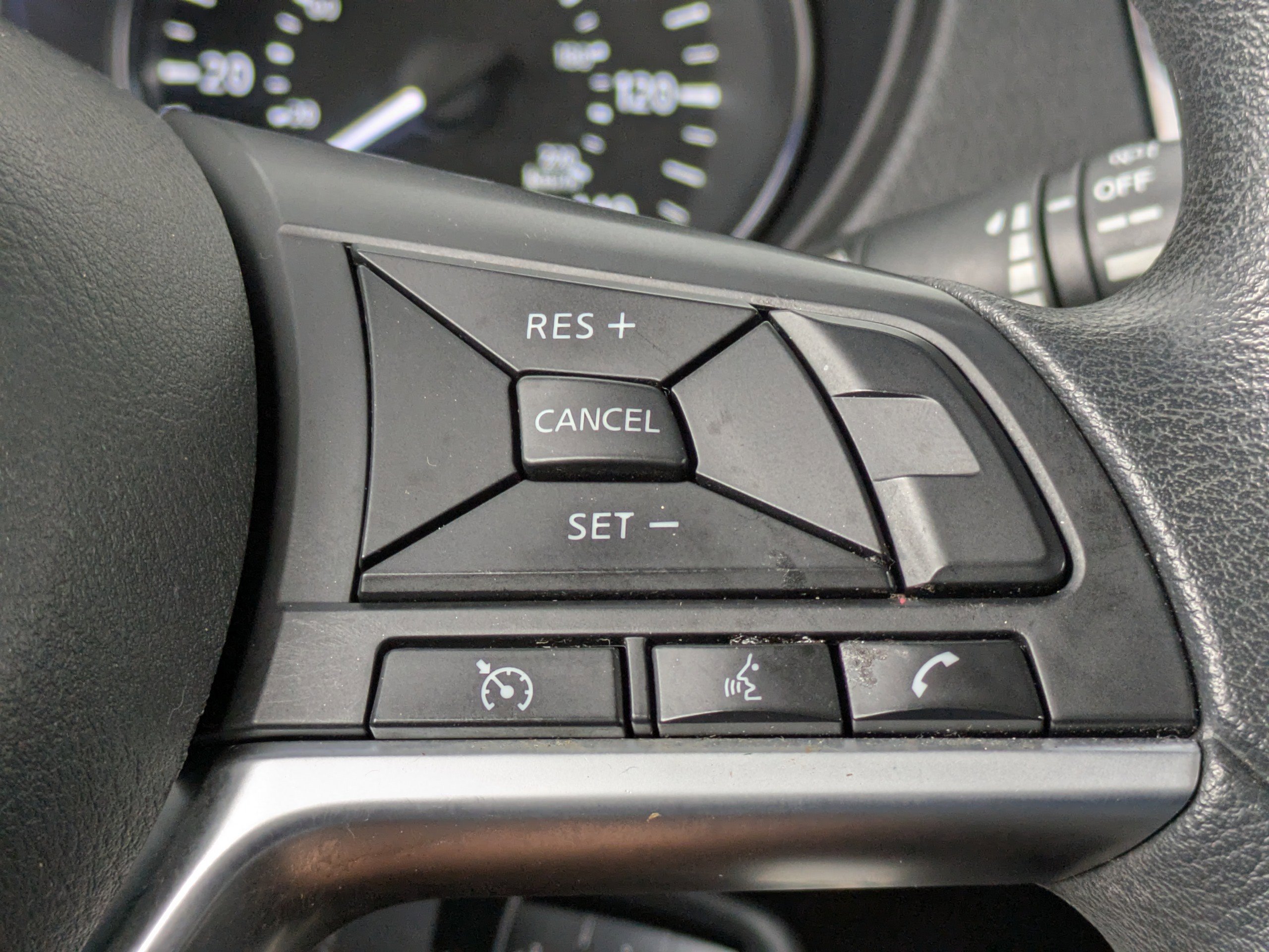 Used 2020 Nissan Rogue S FWD image 24