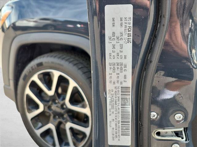 Used 2018 Jeep Compass Limited w/ Safe & Security Group FWD image 24