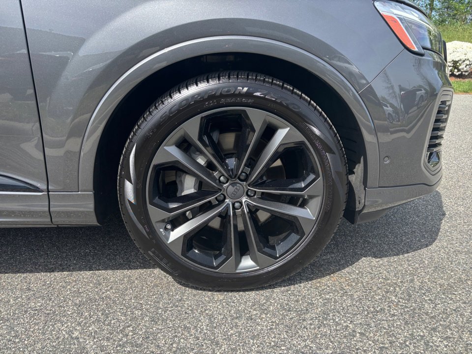 Certified 2026 Audi Q7 3.0T Premium Plus image 25