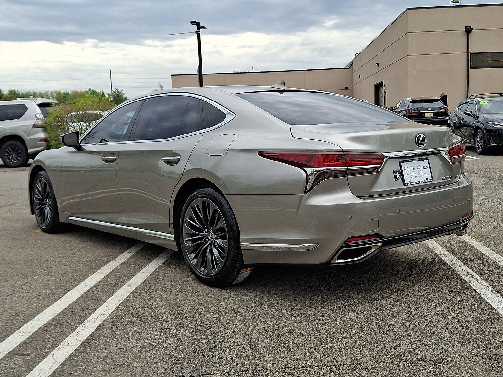 Used 2018 Lexus LS 500 AWD w/ Interior Upgrade Package image 4