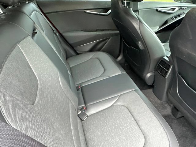 Certified 2024 Kia Niro FWD image 23